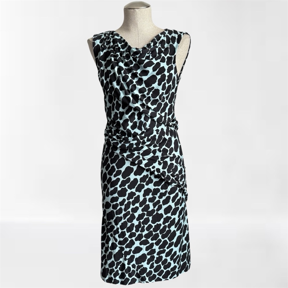 Diane Von Furstenberg - Blue & Black Spotted Print Midi Ruched Dress